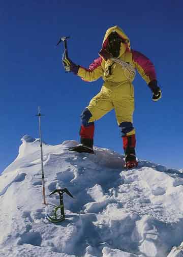 
Marco Bianchi On Shishapangma Main Summit Oct 6, 1993 - Los Ochomiles: Karakorum e Himalaya book
